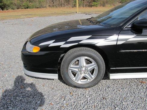 Used 2001 Chevrolet Monte Carlo SS image 10