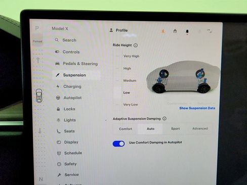 Used 2024 Tesla Model X AWD/4WD image 17