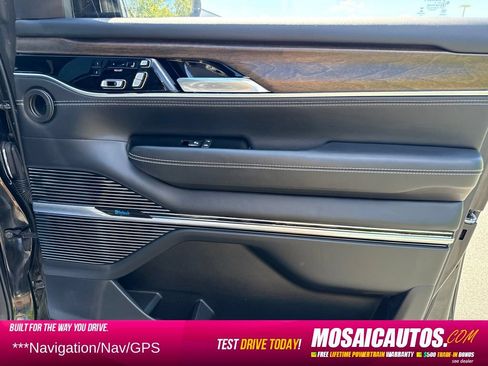 Used 2022 Jeep Grand Wagoneer Series II w/ Premium Group II AWD/4WD image 9