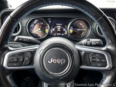 Used 2021 Jeep Wrangler Unlimited Rubicon 4xe w/ Safety Group AWD/4WD image 4