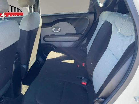 Used 2019 Kia Soul FWD image 30