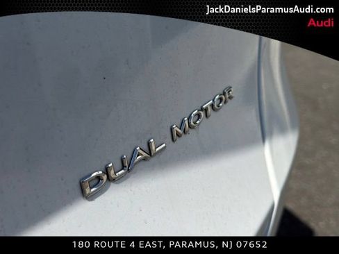 Used 2023 Tesla Model Y Long Range AWD/4WD image 15
