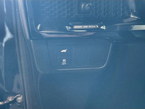 Used 2025 Honda CR-V Sport Touring image 17