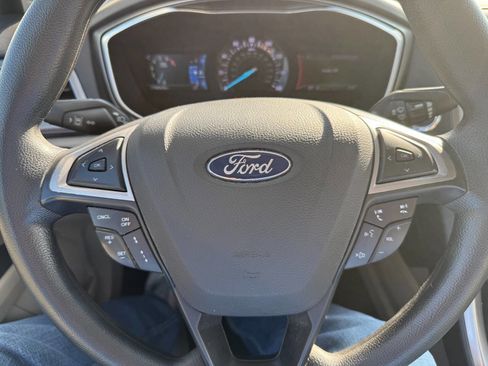 Used 2020 Ford Fusion SE image 13