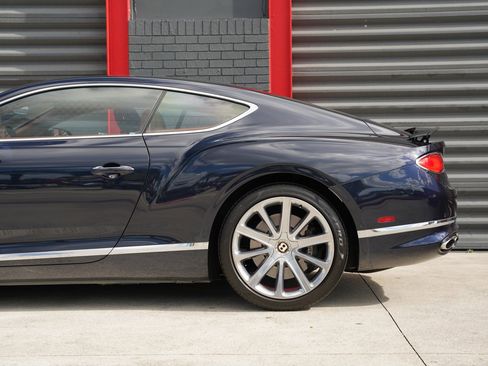 Used 2020 Bentley Continental GT image 6
