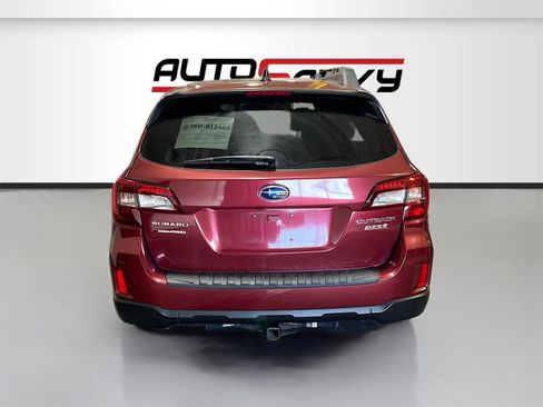 Used 2017 Subaru Outback 2.5i Limited w/ Popular Package #5 image 6