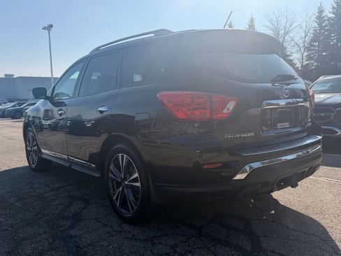 Used 2017 Nissan Pathfinder Platinum w/ Cargo Package image 4