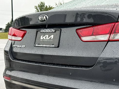 Used 2017 Kia Optima LX w/ Convenience Package FWD image 6