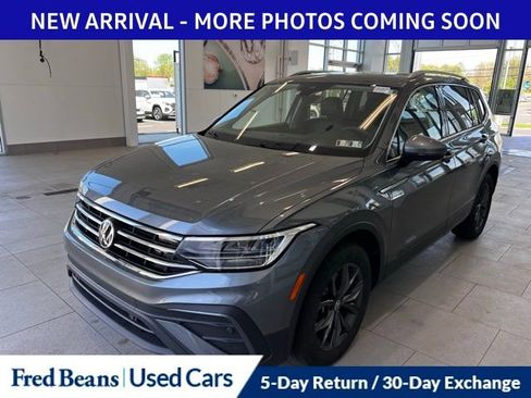 Used 2024 Volkswagen Tiguan SE AWD/4WD image 2