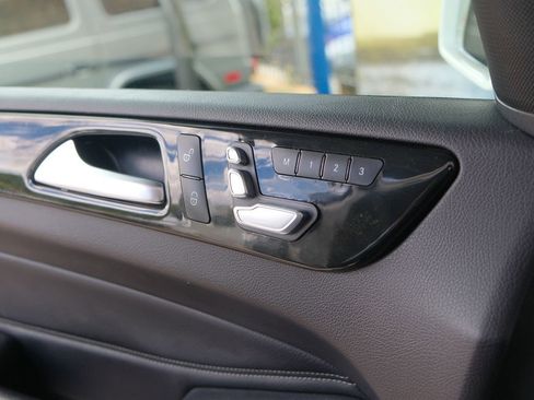 Used 2017 Mercedes-Benz GLS 450 4MATIC w/ Premium Package image 12