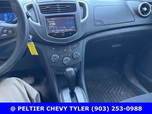 Used 2016 Chevrolet Trax LS image 13