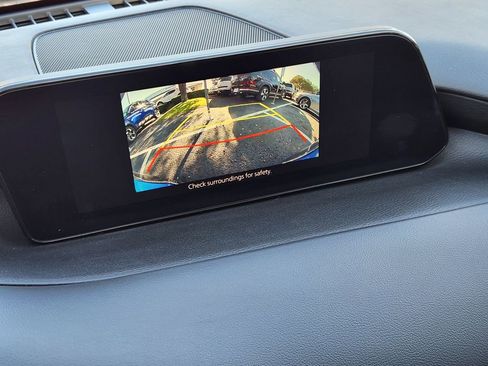 Used 2023 MAZDA MAZDA3 s image 15