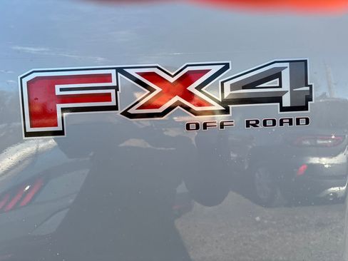 New 2026 Ford F250 Platinum image 19