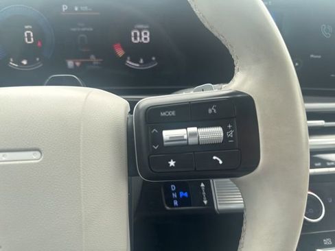 Used 2025 Hyundai Santa Fe SEL FWD image 16