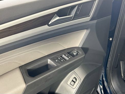 Used 2023 Volkswagen Atlas SE image 17