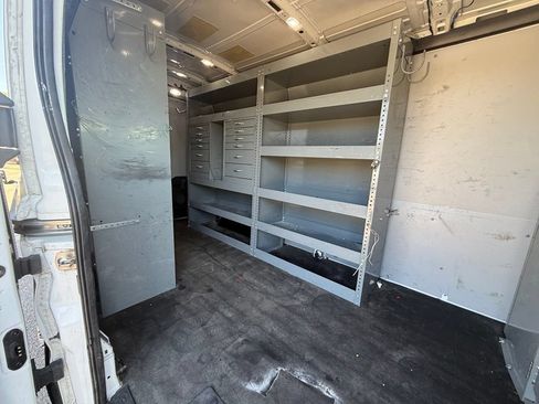 Used 2020 Ford Transit 250 Medium Roof AWD image 16