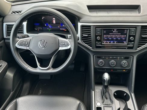 Used 2023 Volkswagen Atlas SE FWD image 13