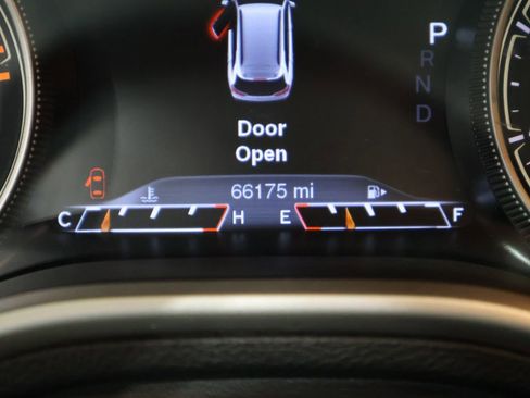 Used 2018 Jeep Cherokee Trailhawk w/ Comfort/Convenience Group image 39