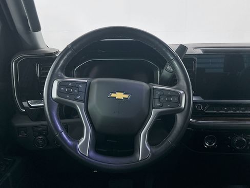 Used 2022 Chevrolet Silverado 1500 LT image 17
