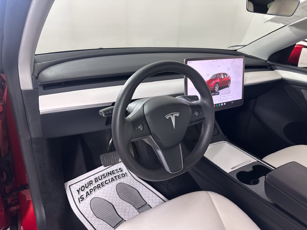 Used 2023 Tesla Model Y Long Range AWD/4WD image 19