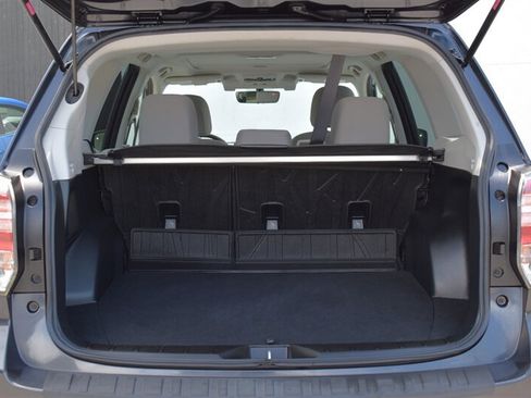 Used 2018 Subaru Forester 2.5i Premium AWD/4WD image 30