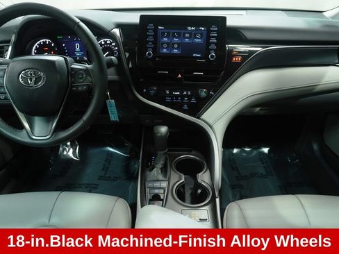 Used 2024 Toyota Camry SE w/ Cold Weather Package AWD/4WD image 16