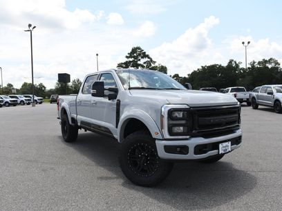 New 2026 Ford F250 Lariat w/ Black Appearance Package