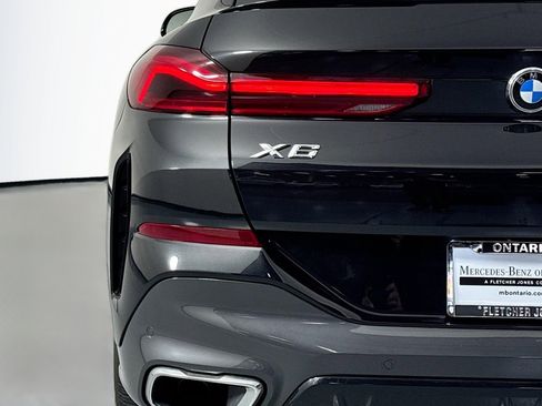 Used 2022 BMW X6 xDrive40i w/ M Sport Package AWD/4WD image 15