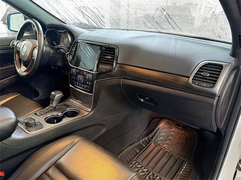Used 2021 Jeep Grand Cherokee Limited X image 12