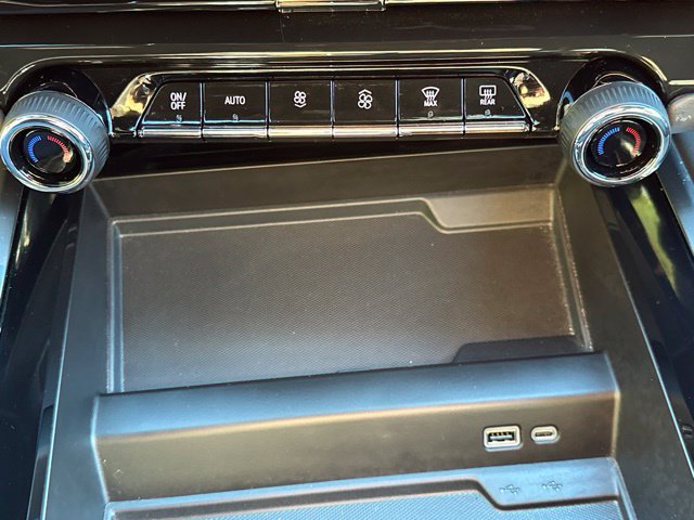 Certified 2025 Chevrolet Tahoe LS AWD/4WD image 31