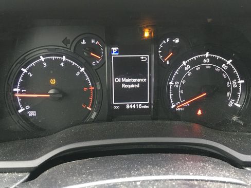 Used 2021 Toyota 4Runner SR5 Premium w/ Moonroof Package AWD/4WD image 2
