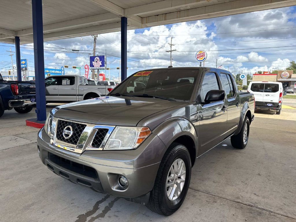 Used 2016 Nissan Frontier SV w/ SV Value Truck Package RWD image 3