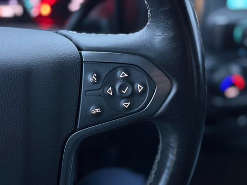 Used 2017 Chevrolet Silverado 2500 LT w/ LT Convenience Package image 10