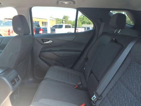 Used 2023 Chevrolet Equinox LT FWD image 9
