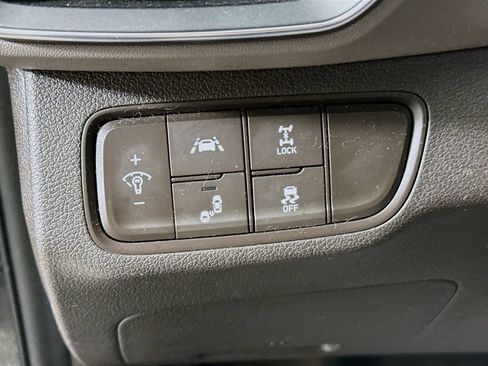 Used 2020 Hyundai Santa Fe SEL AWD/4WD image 10