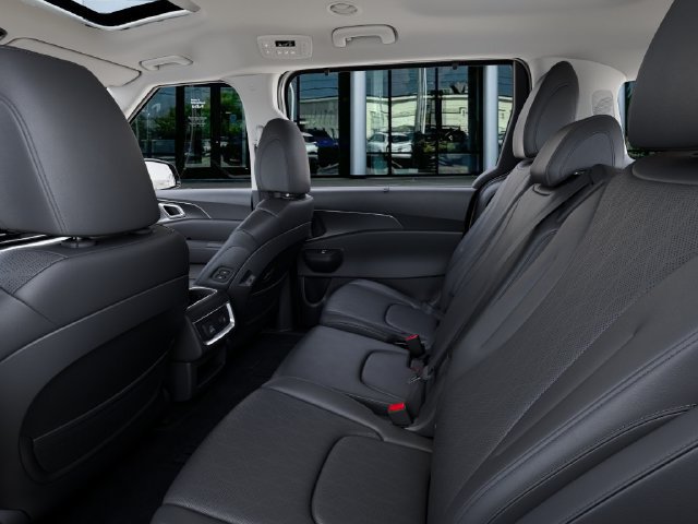 New 2027 Kia Carnival SX FWD image 18
