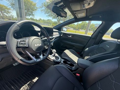 Used 2022 Kia Forte GT-Line image 9