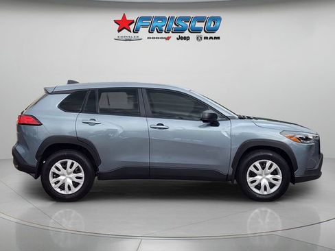 Used 2025 Toyota Corolla Cross L FWD image 8