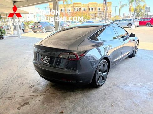 Used 2018 Tesla Model 3 Long Range RWD image 3