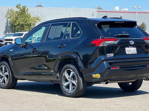 Used 2021 Toyota RAV4 SE AWD/4WD image 7