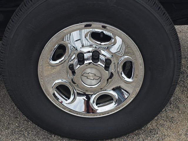 Certified 2017 Chevrolet Express 2500 RWD image 10