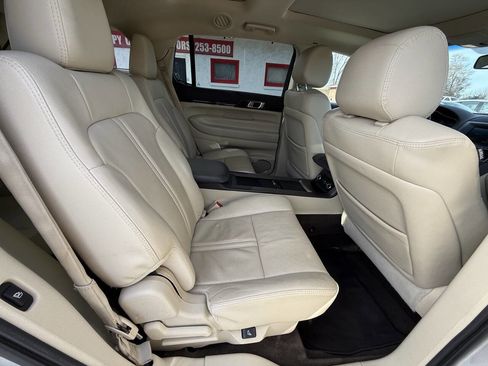 Used 2014 Lincoln MKT AWD w/ Equipment Group 201A image 16