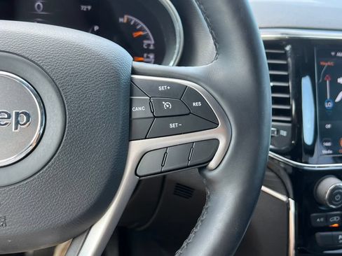 Used 2020 Jeep Grand Cherokee Limited AWD/4WD image 21