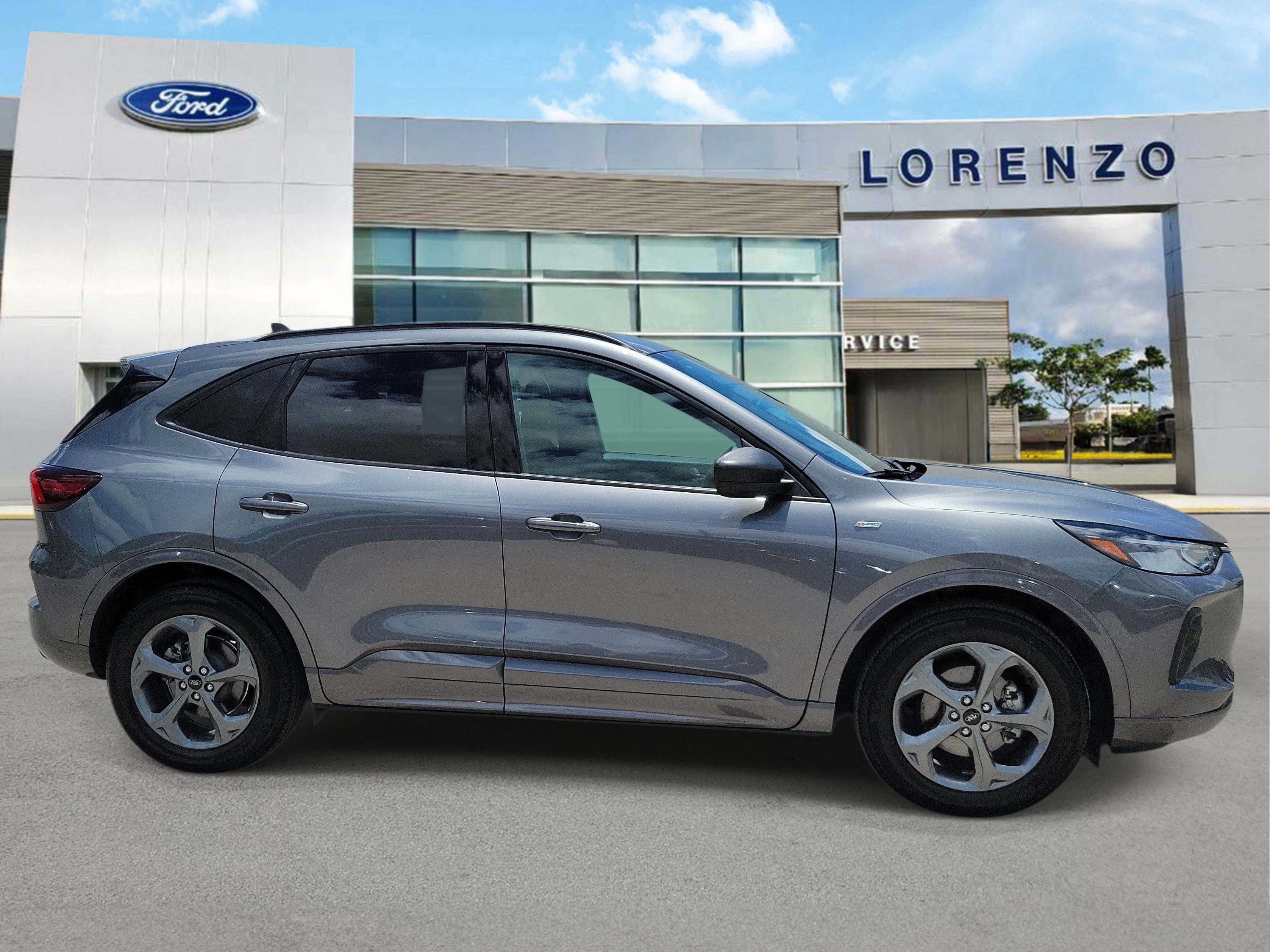 Used 2024 Ford Escape ST-Line w/ Tech Pack #1 FWD image 4