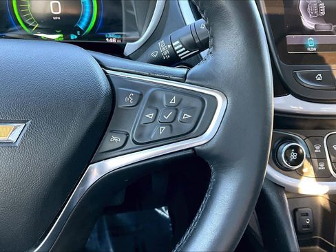 Used 2017 Chevrolet Volt LT w/ Comfort Package image 25