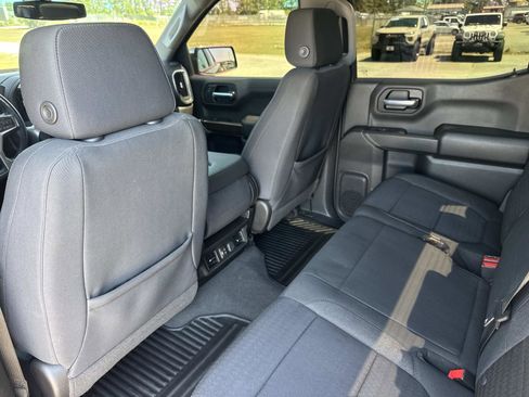Used 2021 Chevrolet Silverado 1500 LT AWD/4WD image 17