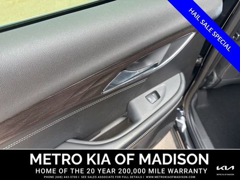 Used 2023 Buick Envision Avenir AWD/4WD image 24