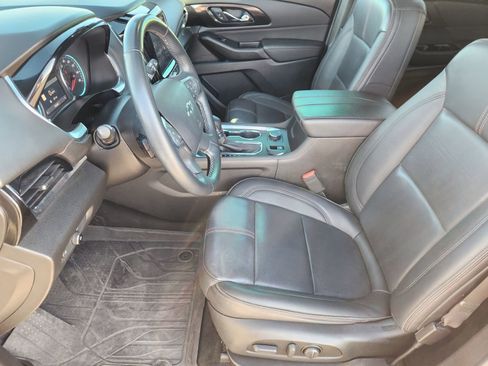 Used 2023 Chevrolet Traverse RS w/ LPO, Floor Liner Package image 16