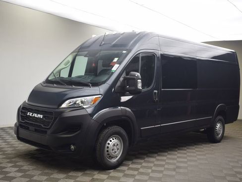 New 2026 RAM ProMaster 3500 w/ Crew Van Package image 15