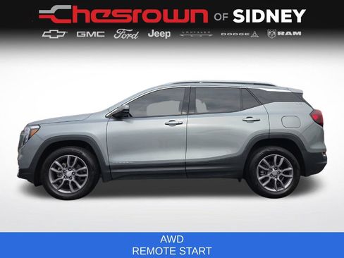 Used 2023 GMC Terrain SLT AWD/4WD image 16